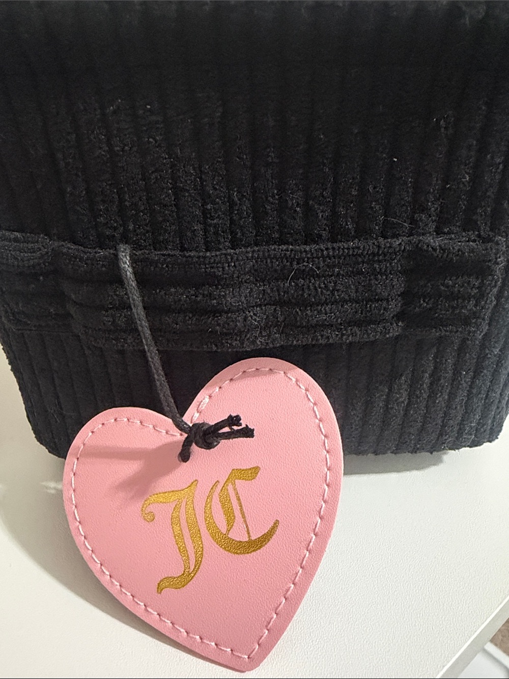 Juicy Couture Black and Pink Makeup Brush & Accessory Gift Basket - Picture 11 of 11